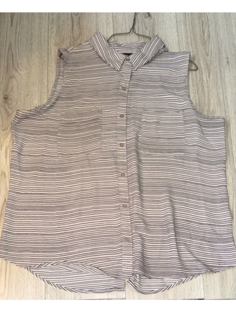 Apt 9 tank top button button down sleeveless shirt